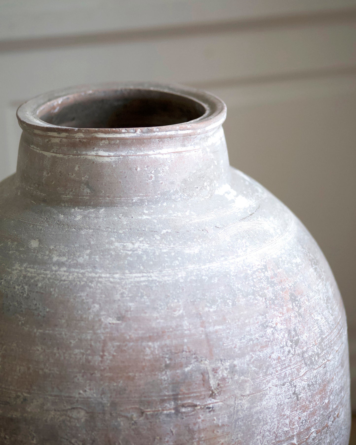 White textured urn
