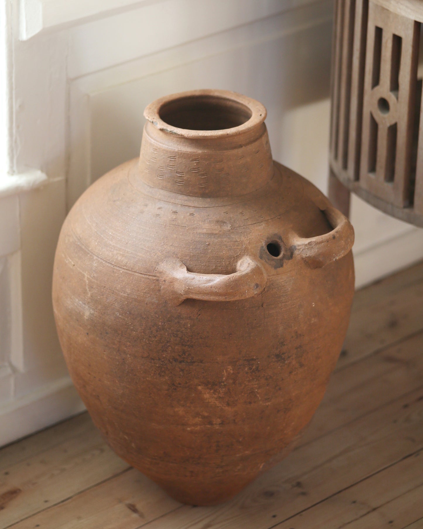 Terracotta olive pot
