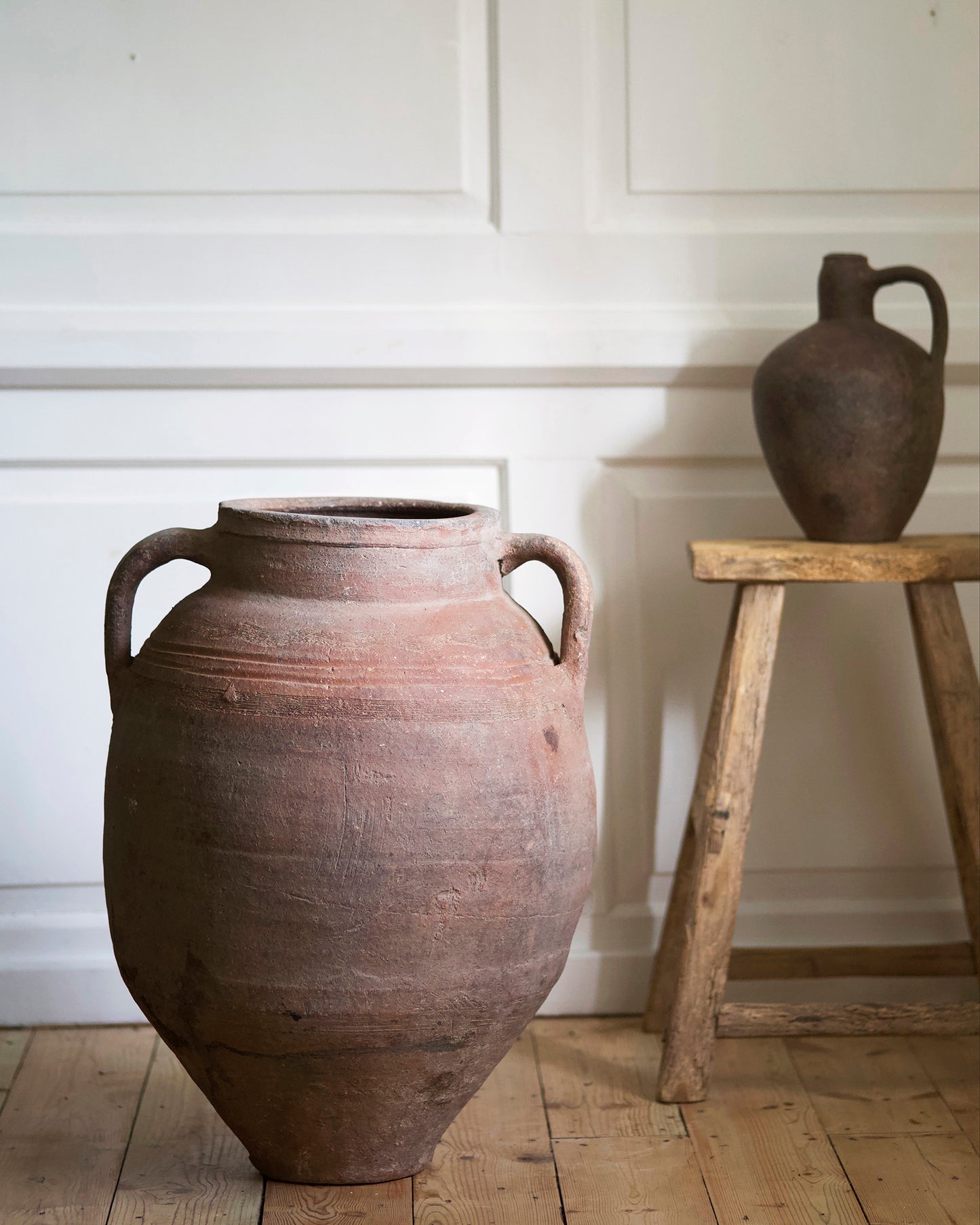 Wabi sabi olive pot with handles