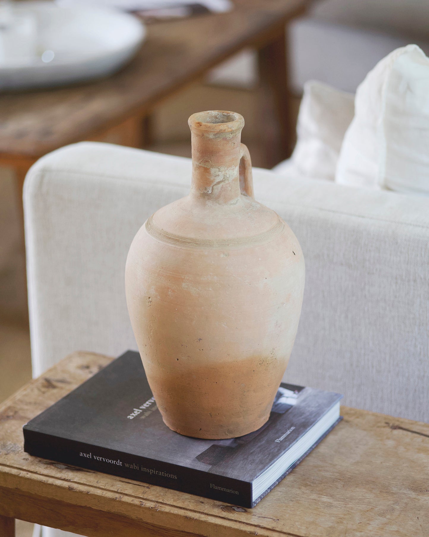 LEROS BOTTLE NECK POT