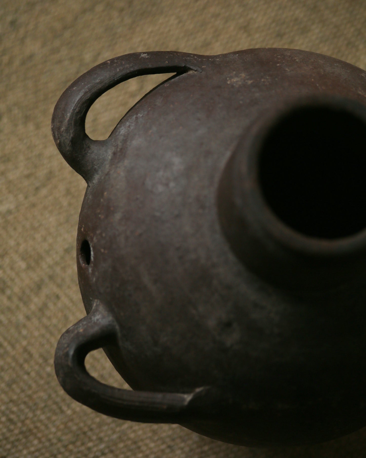 CORUM HANDLED URN