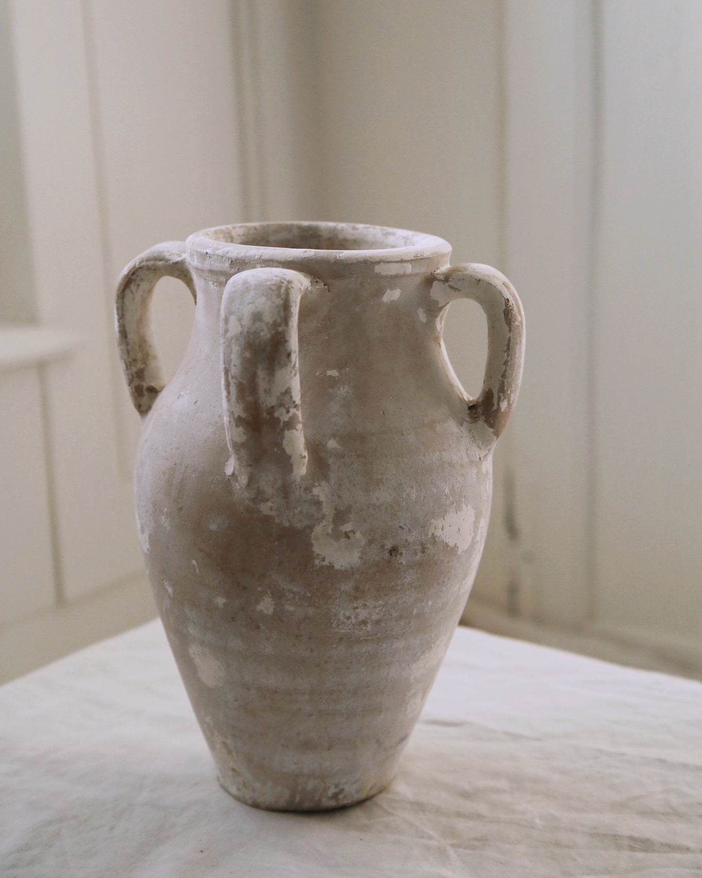 KUDUS WHITEWASH VASE