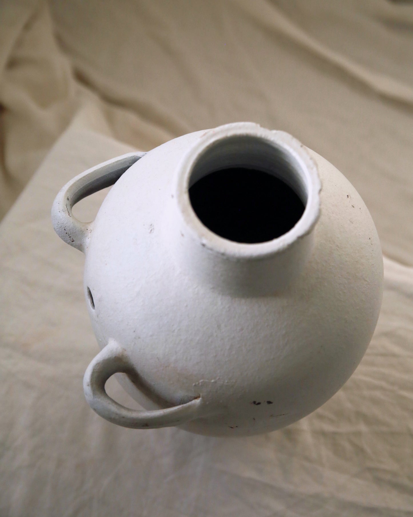 TEGAL WHITE GLAZED AMPHORA