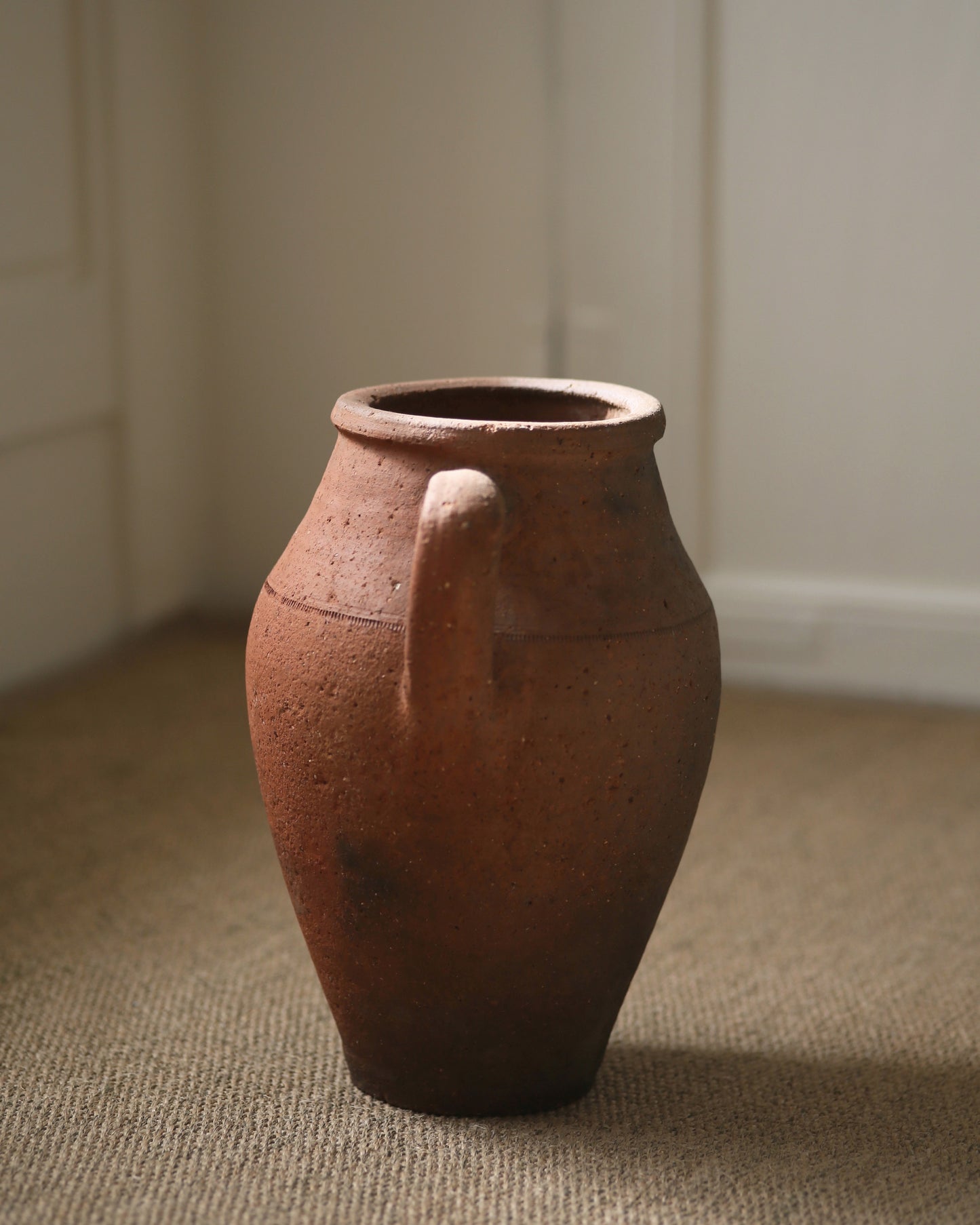 THIVA TWIN HANDLE VASE