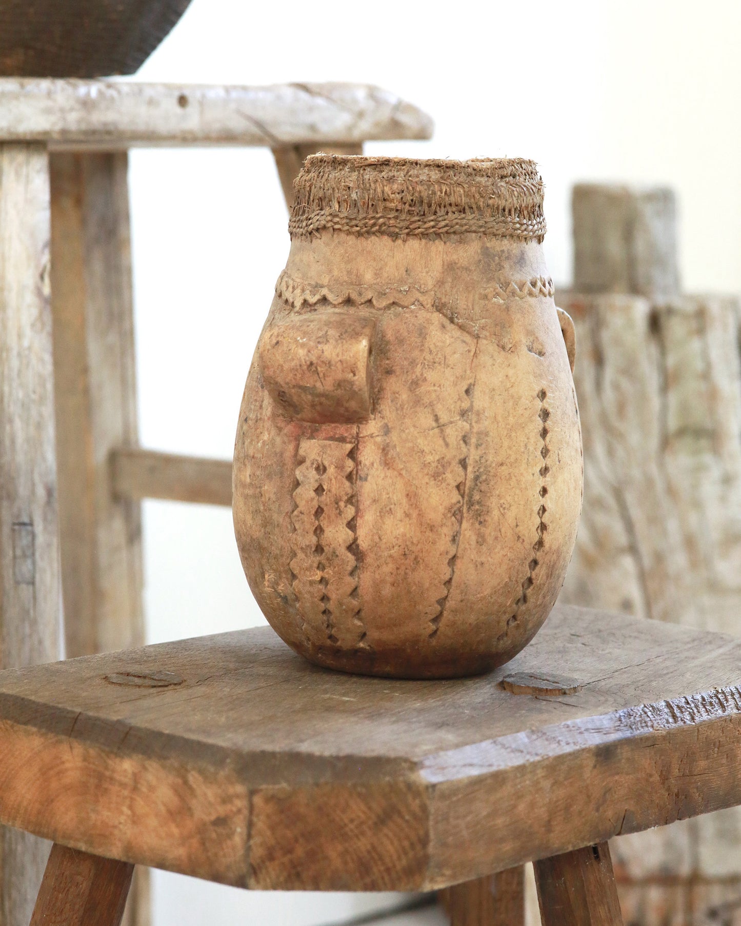 DECORATIVE WOODEN POT