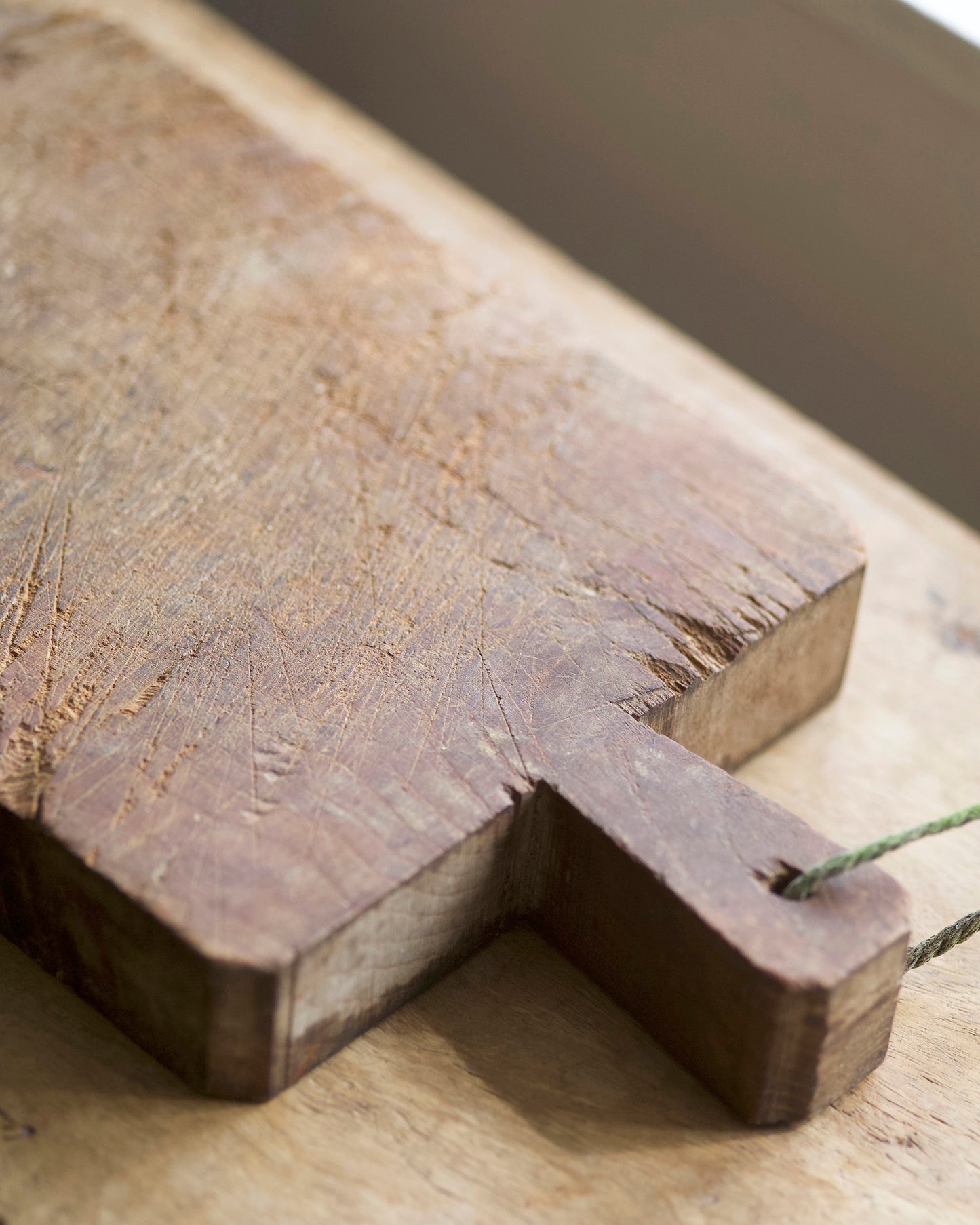 ISALI CHUNKY WOODEN BOARD