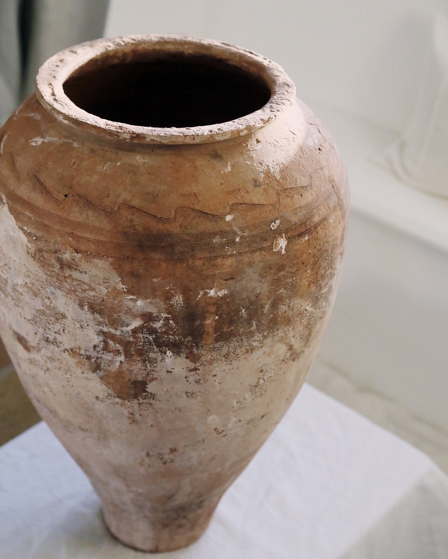 BIMA ANTIQUE OLIVE POT