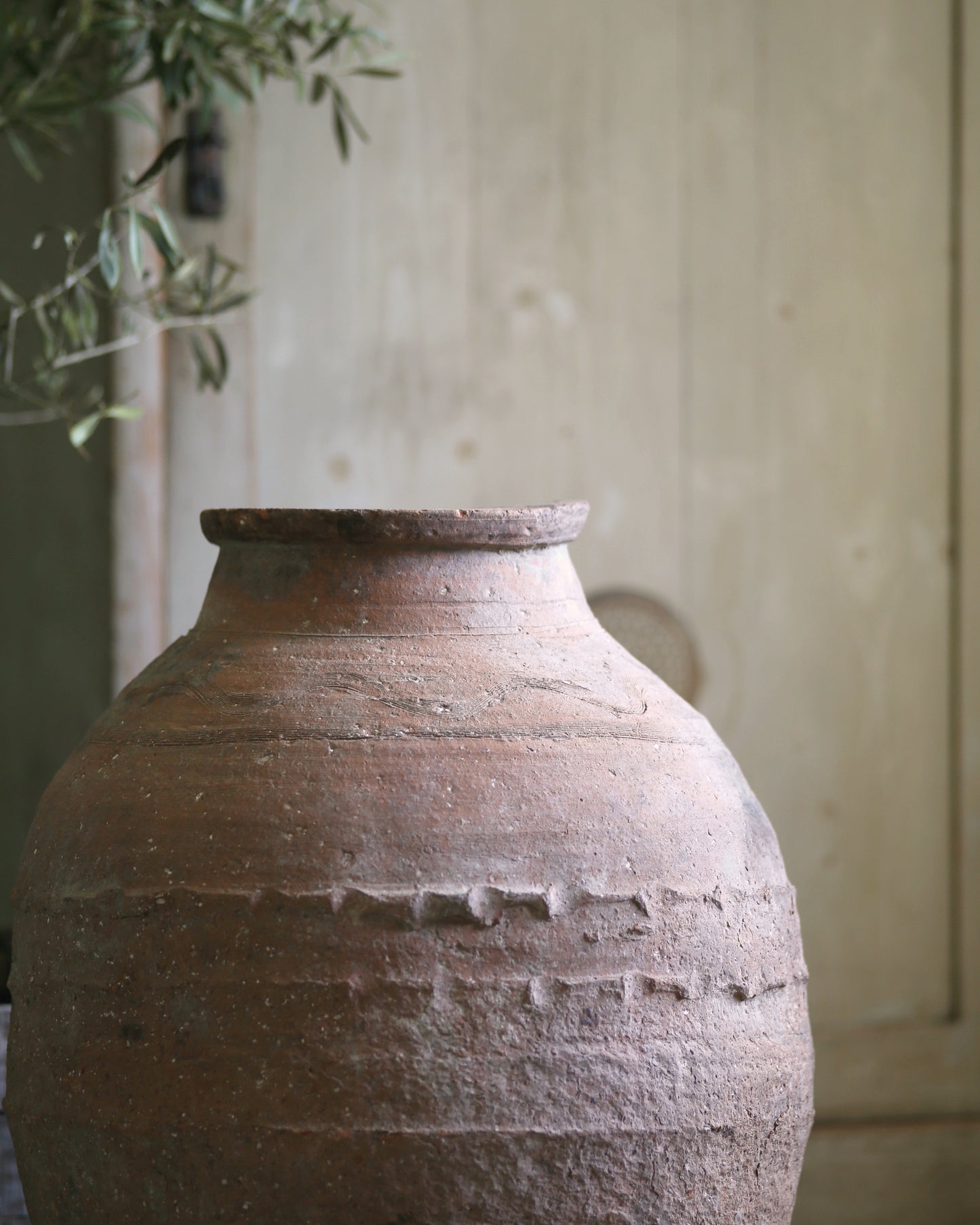 OSSI ANTIQUE OLIVE POT