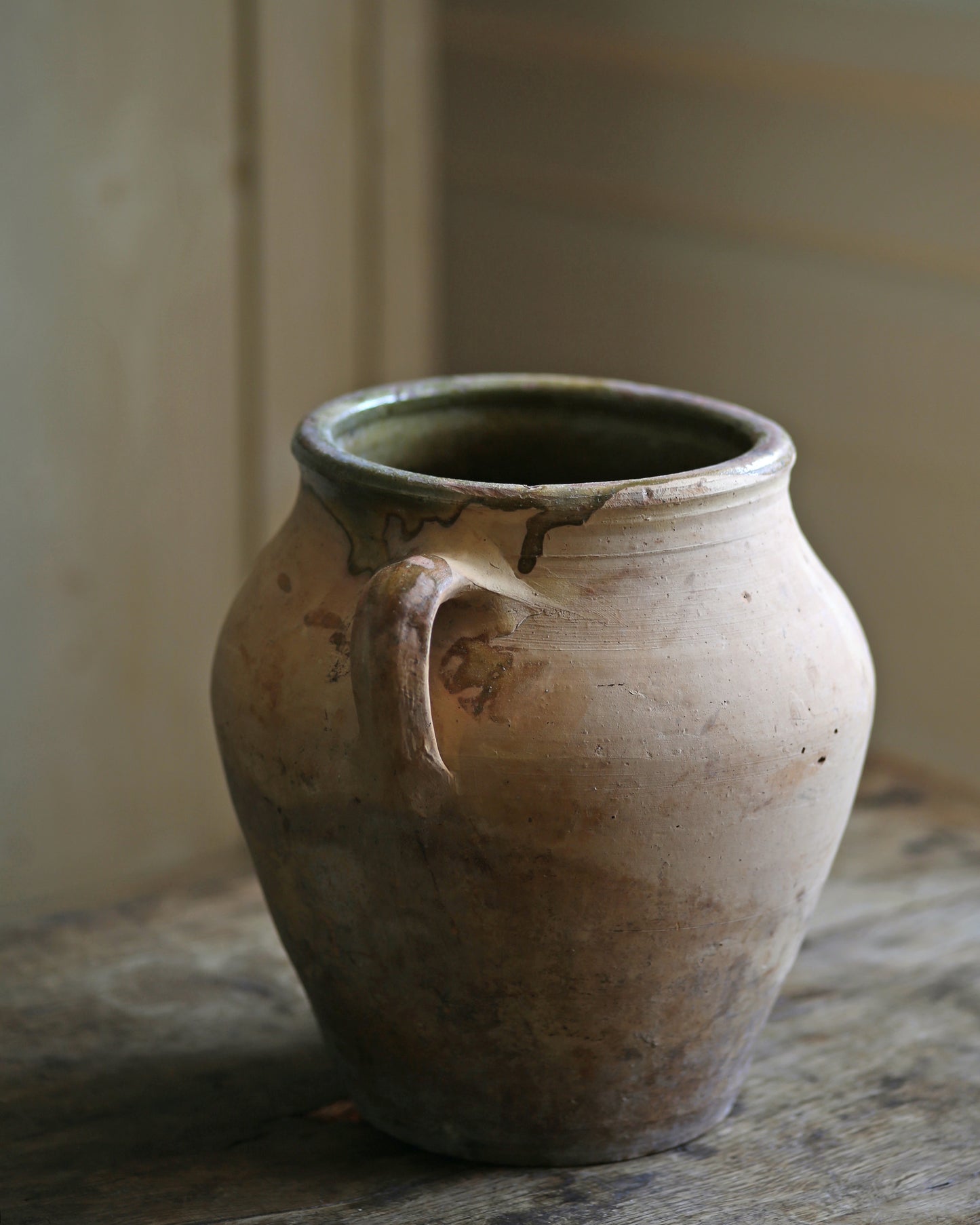 AURA ANTIQUE POT