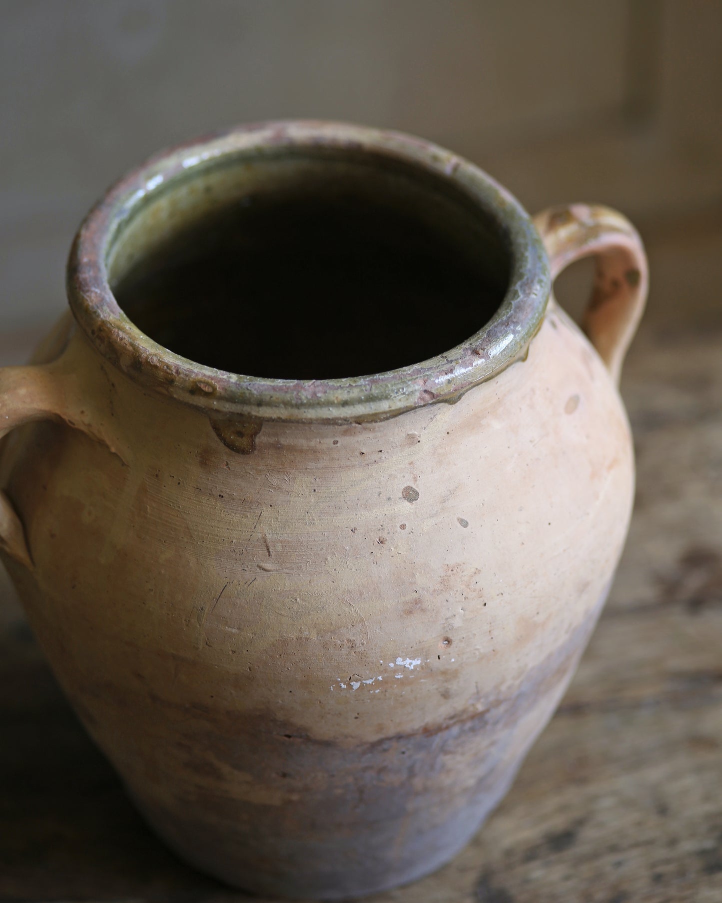 AURA ANTIQUE POT
