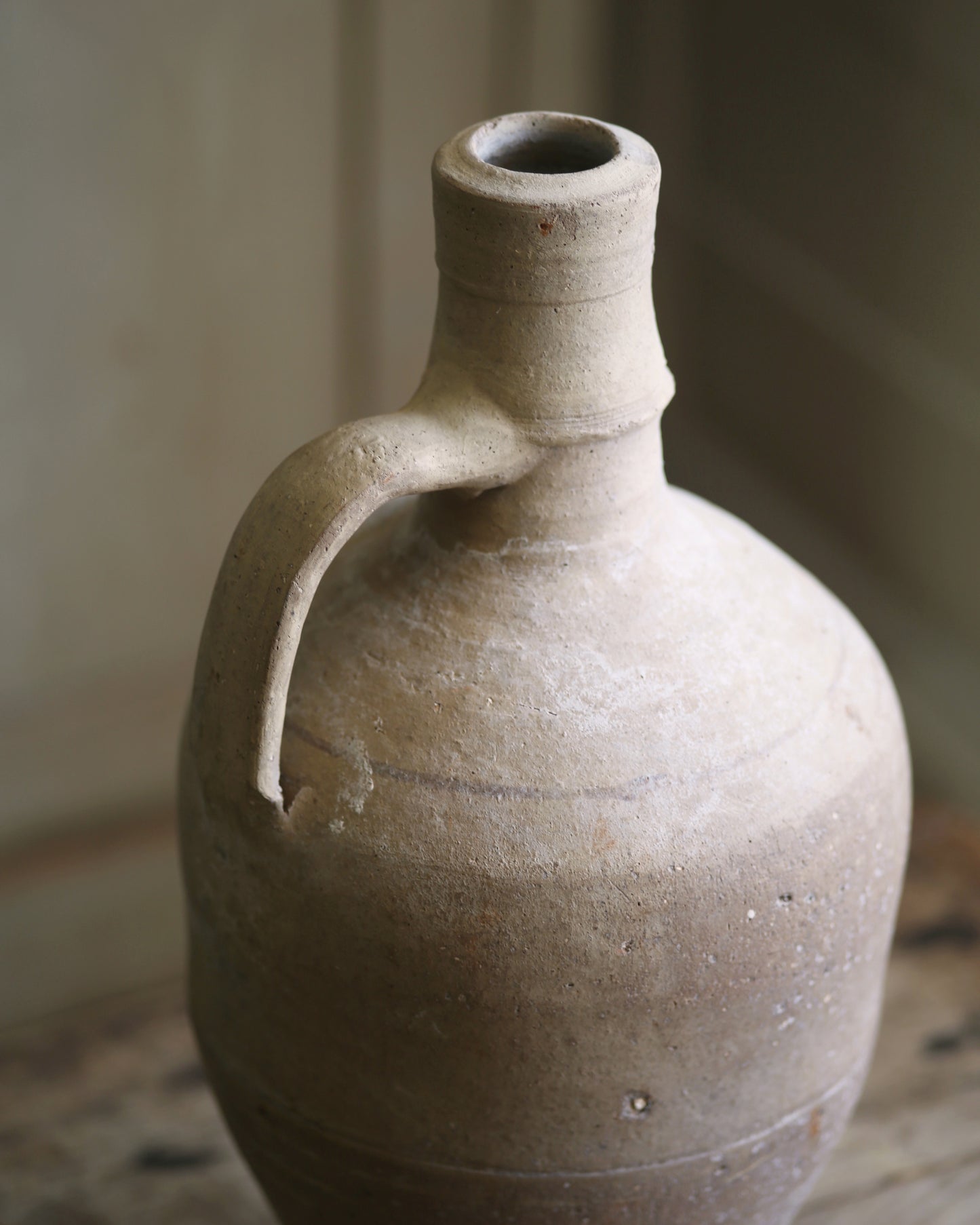 GIBA ANTIQUE AMPHORA