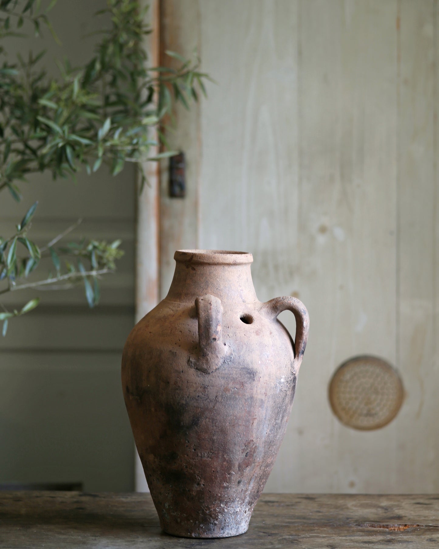 OLMETO ANTIQUE OIL JAR