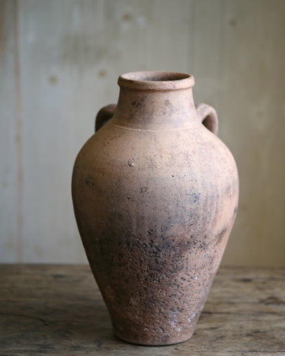 OLMETO ANTIQUE OIL JAR