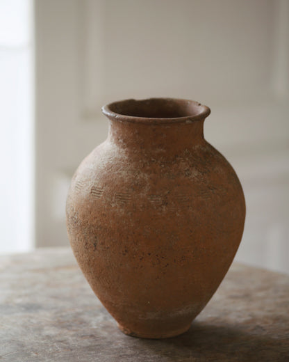 ARDA ANTIQUE VASE