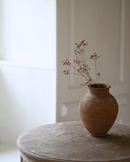 ARDA ANTIQUE VASE
