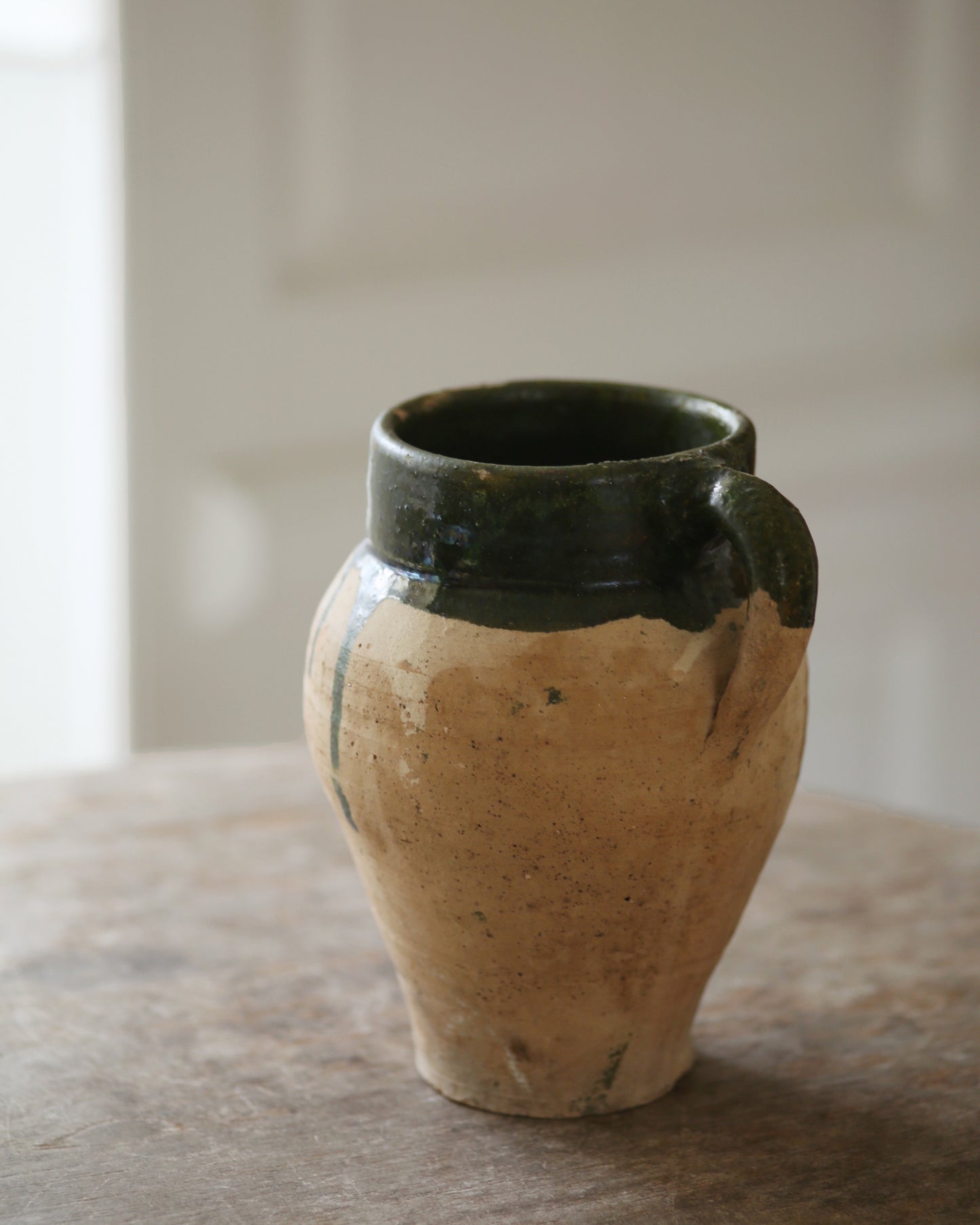 DOLNO ANTIQUE GLAZED PITCHER