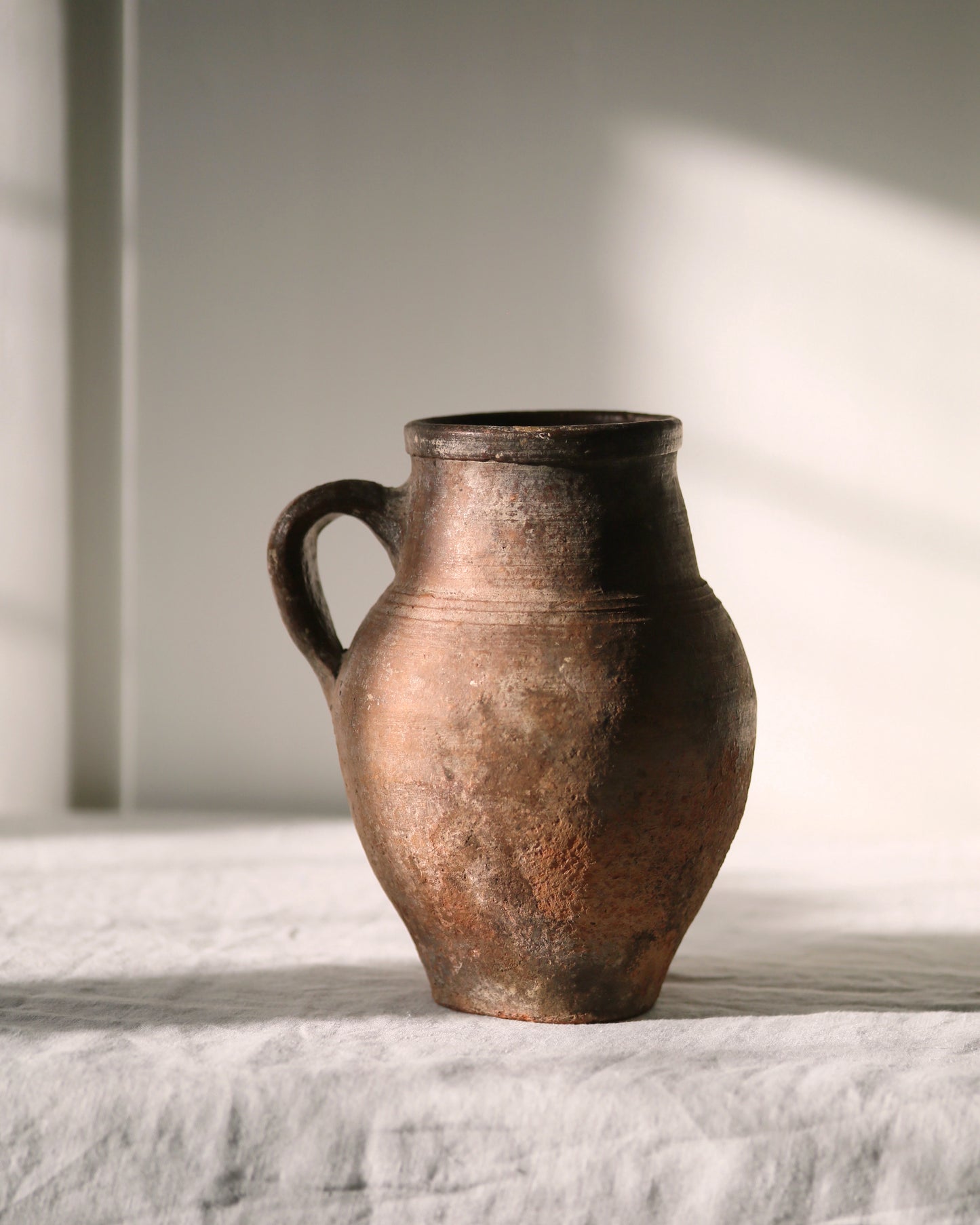 NIAS PITCHER