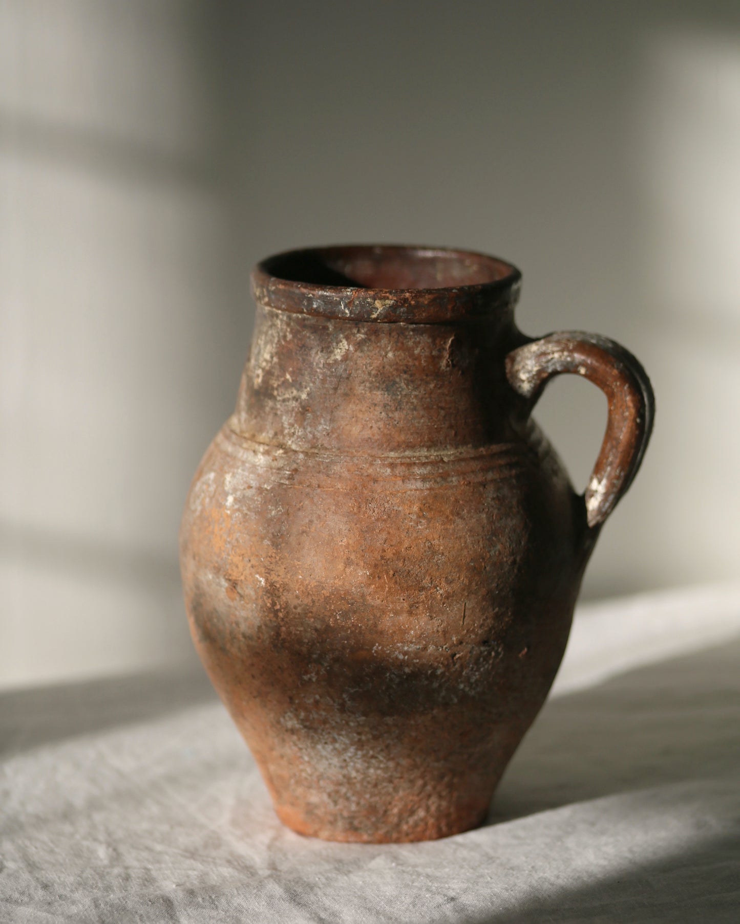 NIAS PITCHER