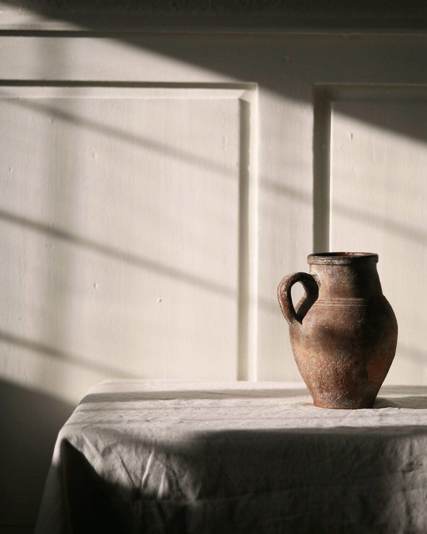 NIAS PITCHER