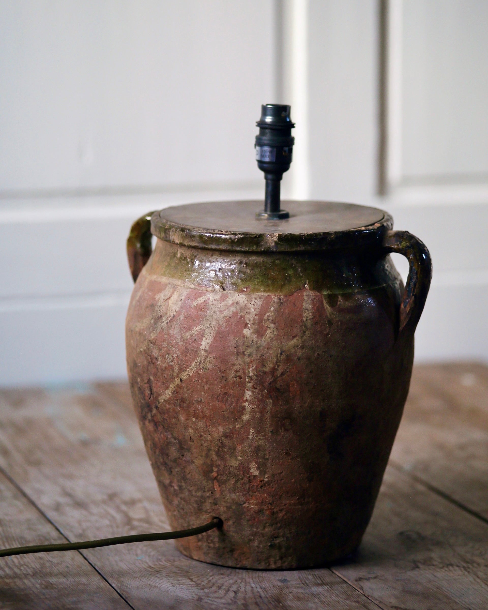 Antique confit pot shape clay table lamp