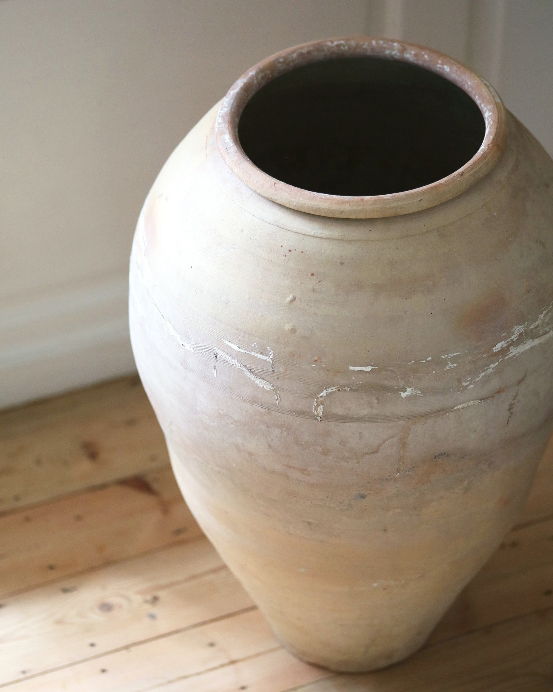 Natural aged terracotta olive pot