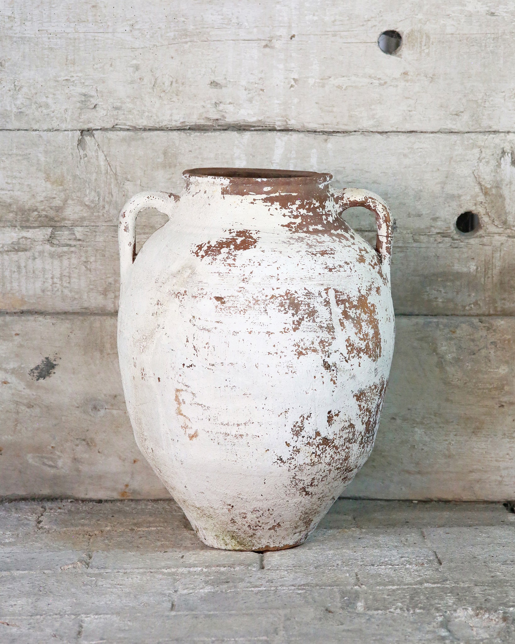 White painted olive pot with handles