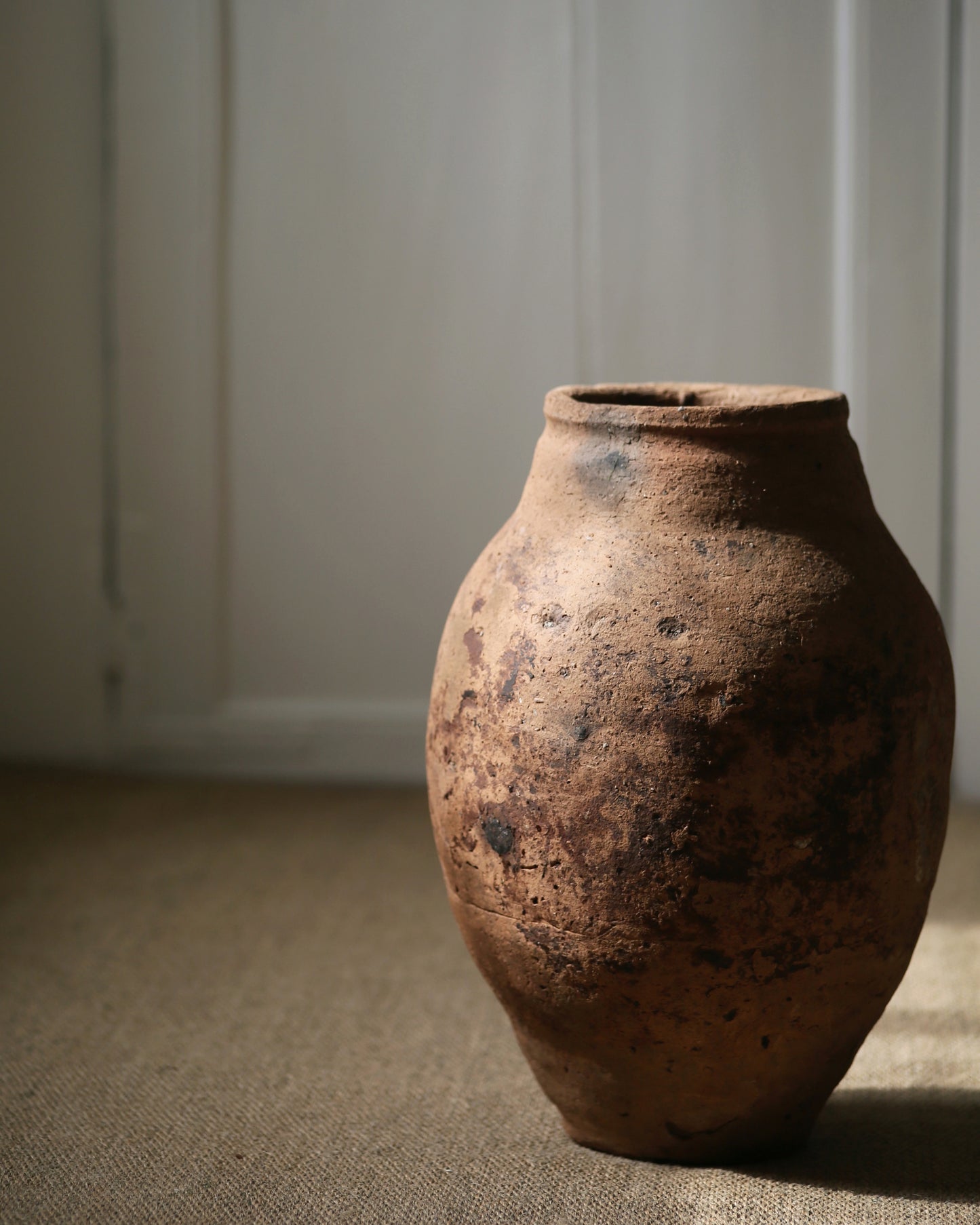 AMINA RUSTIC OLIVE POT