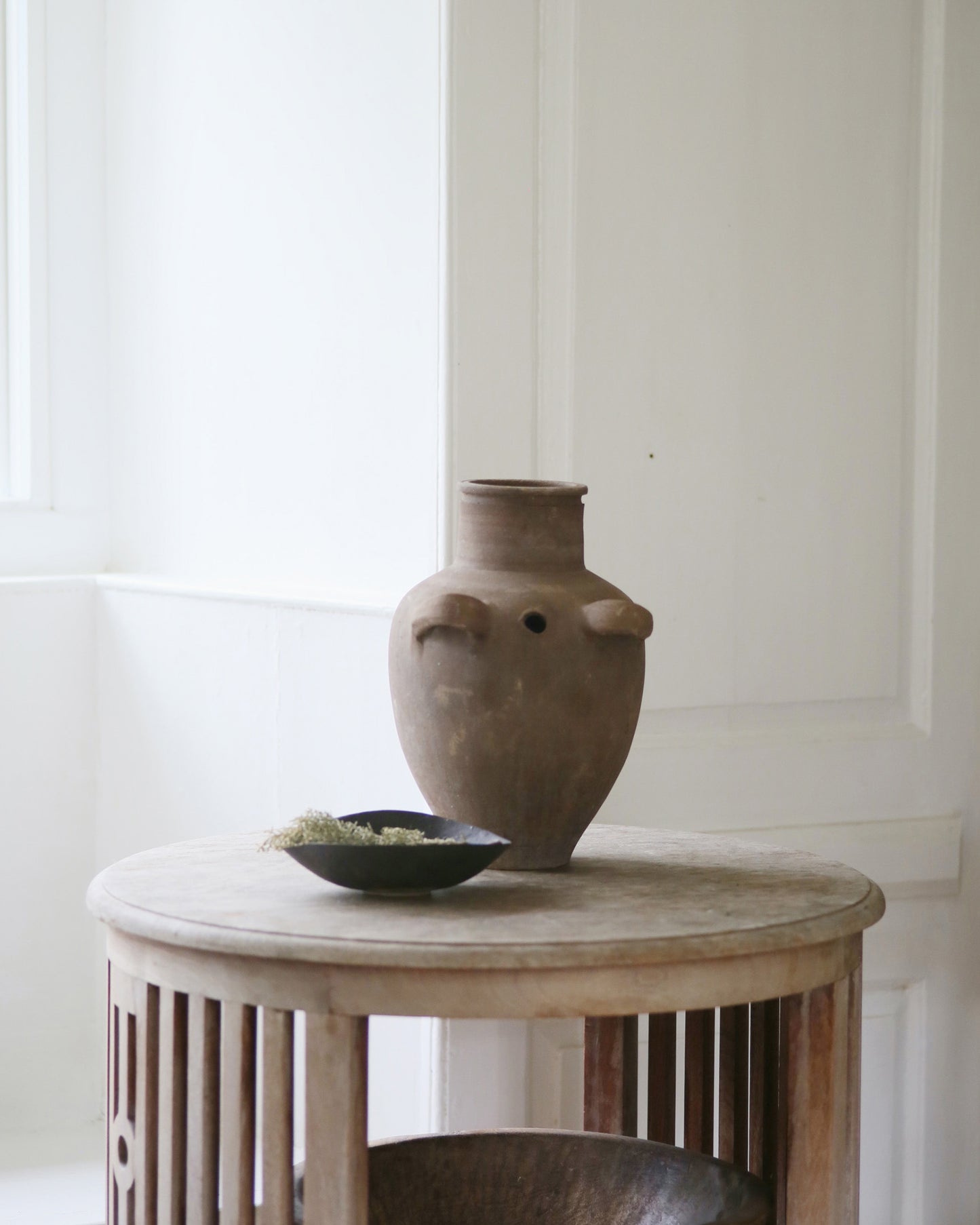 ISKRA HANDLED URN