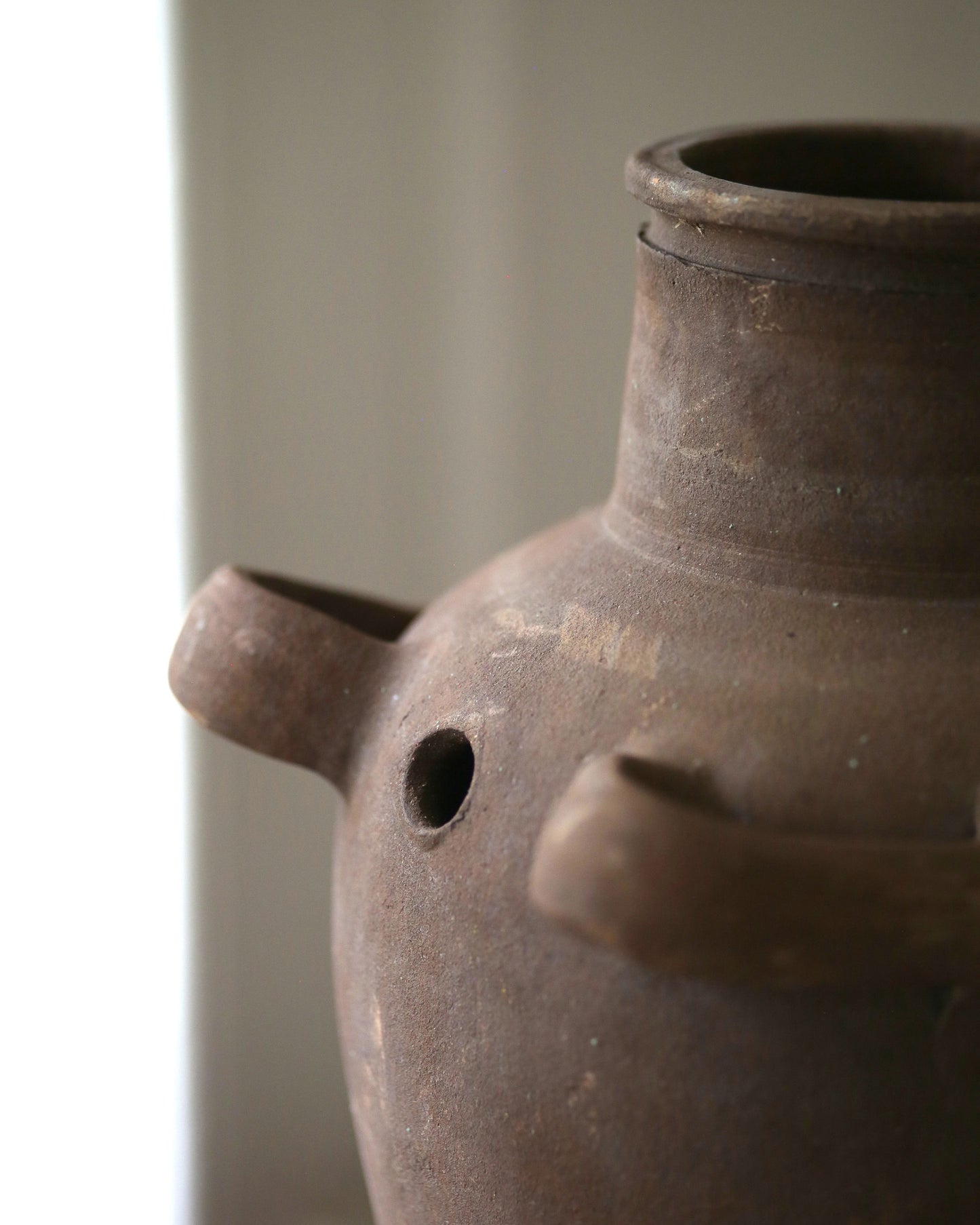 ISKRA HANDLED URN