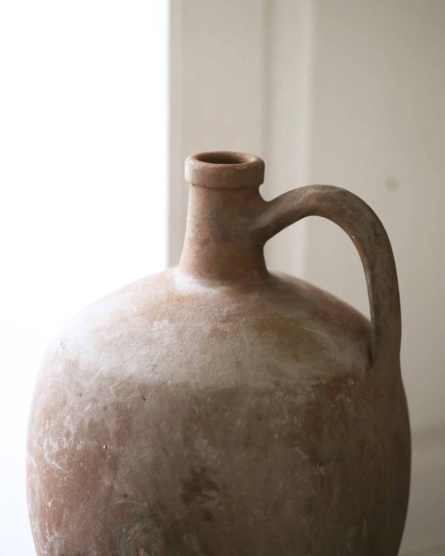 LEVKA SINGLE HANDLED POT