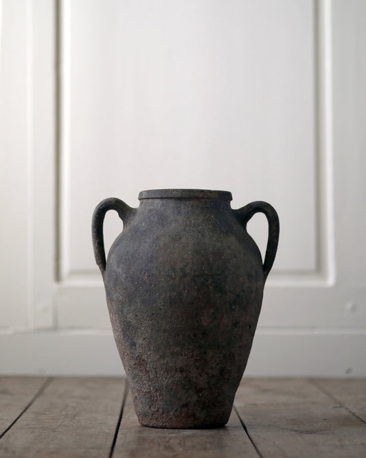 MUNDU ANTIQUE POT
