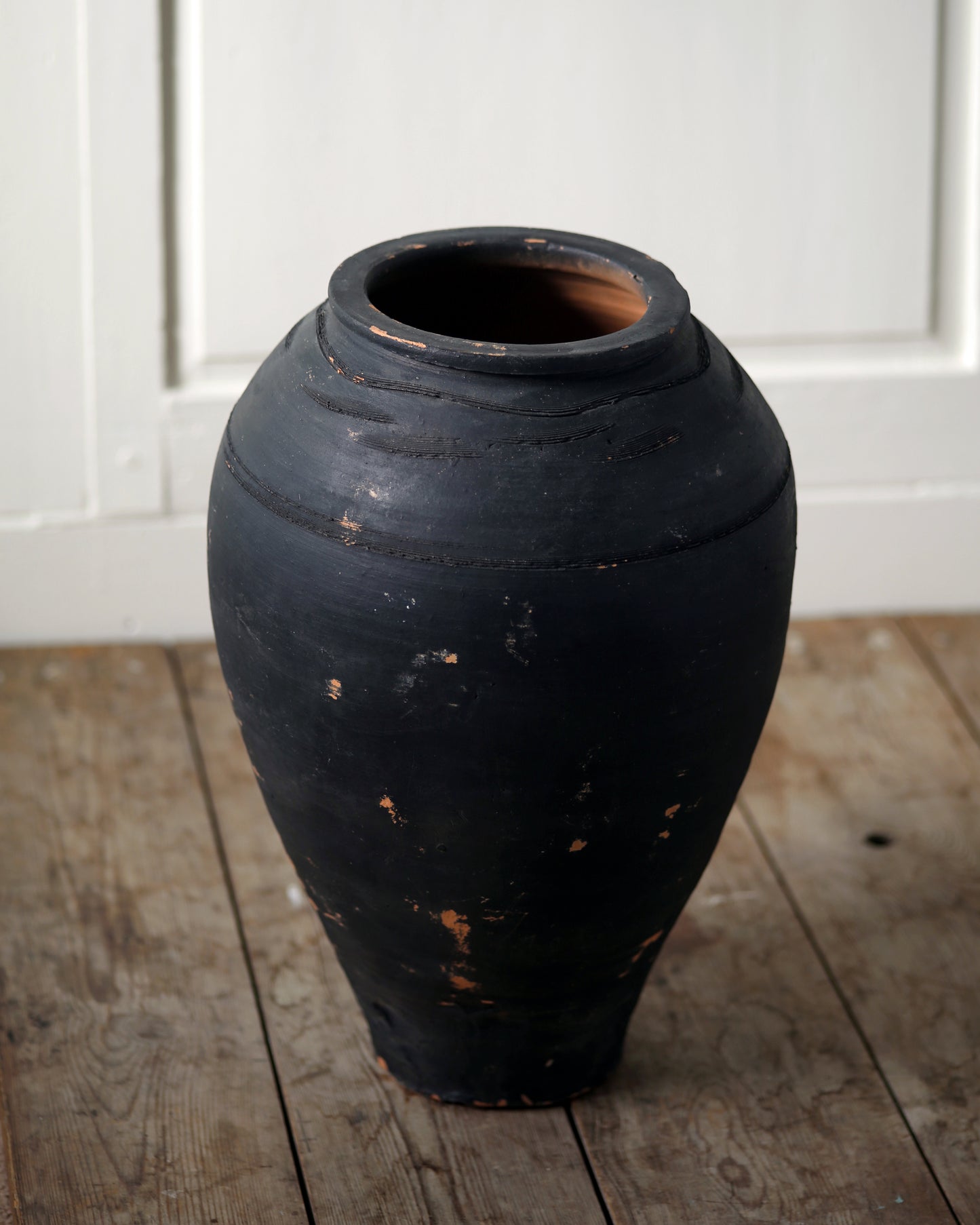 PURA BLACK VASE