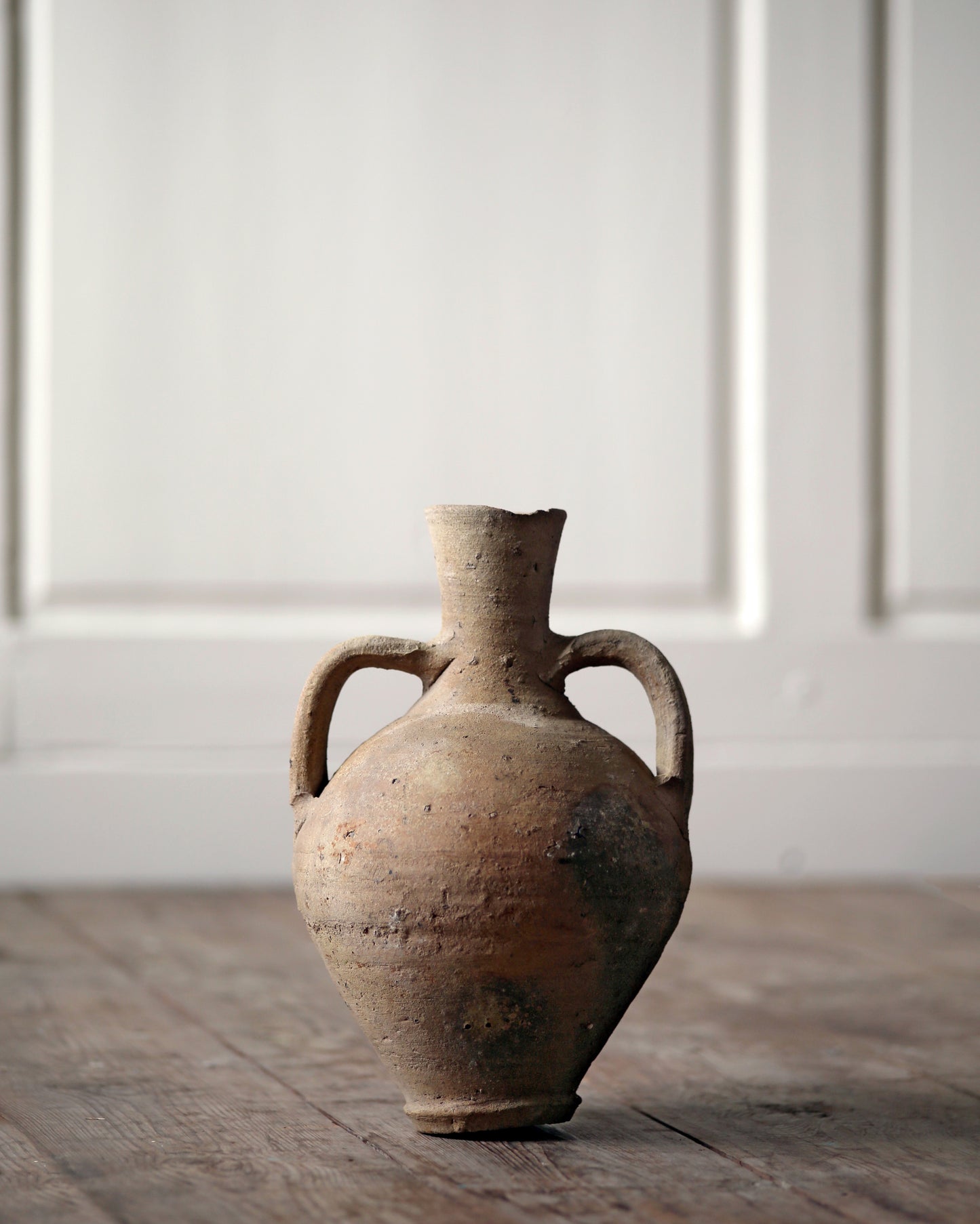 VITA ANTIQUE AMPHORA