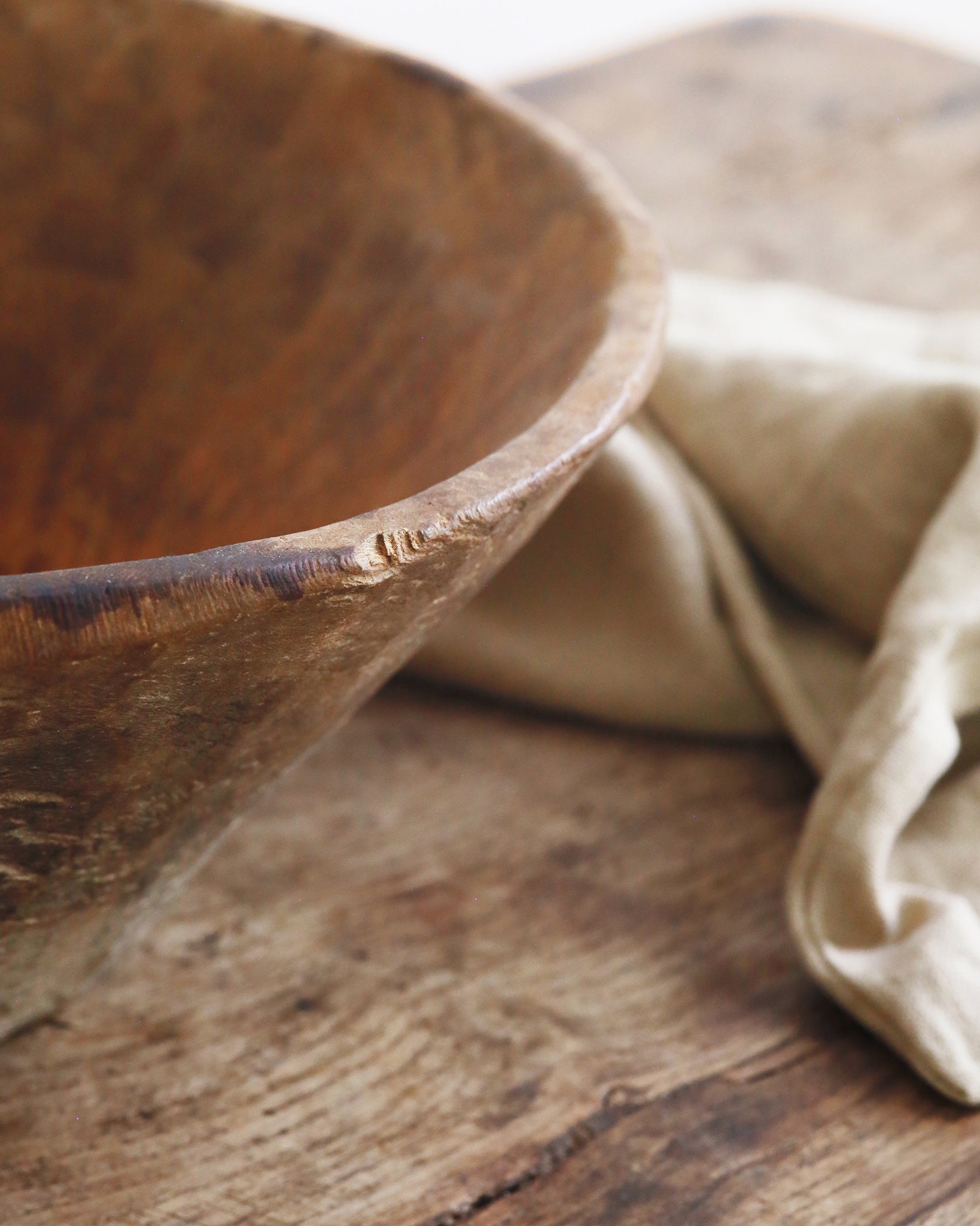 Original detail of large wooden fruit bowl