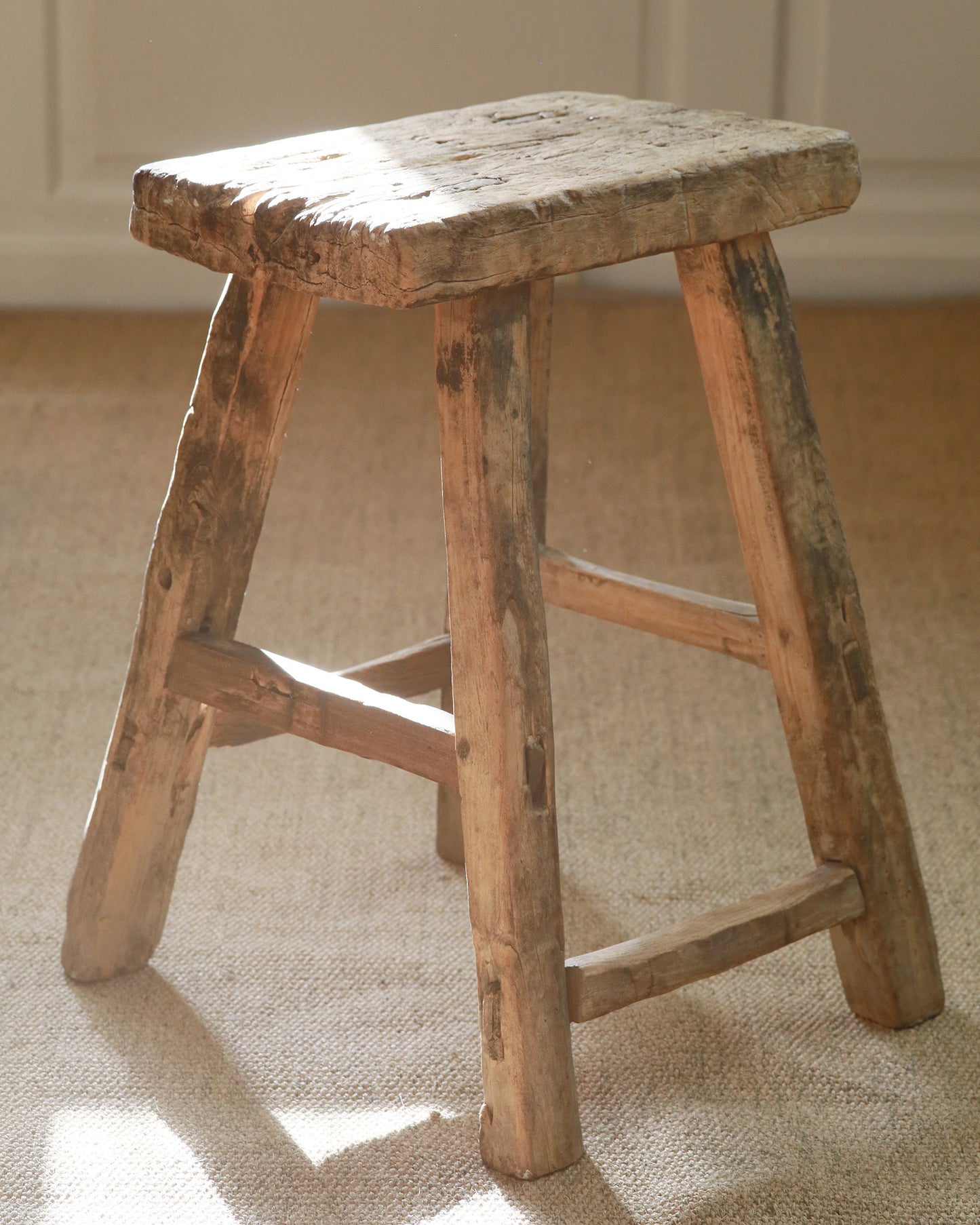 RUSTIC ELM STOOL
