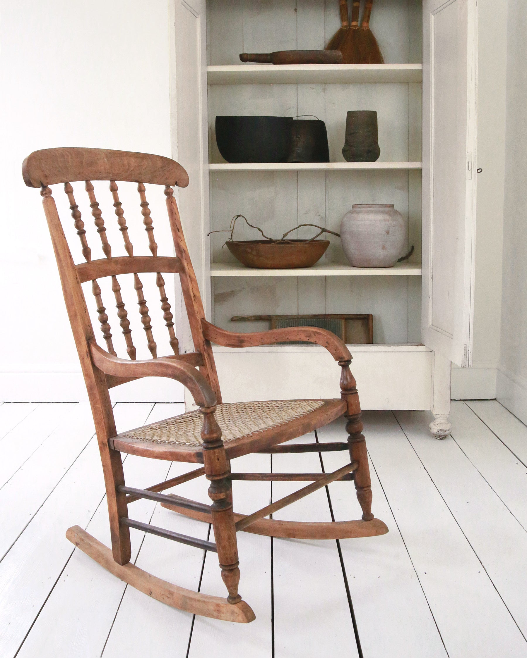 STRING SEAT ROCKING CHAIR – Kiln